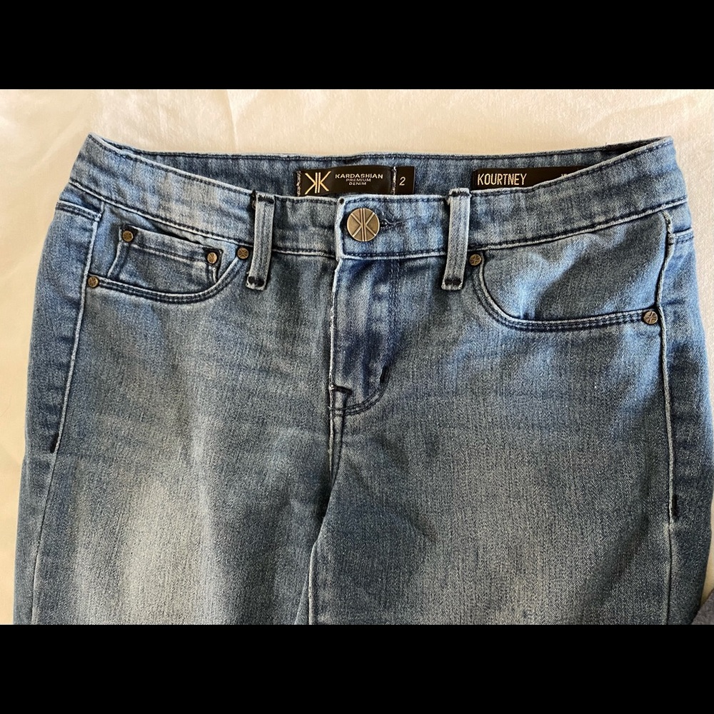 KK KOURTNEY KARDASHIAN JEANS